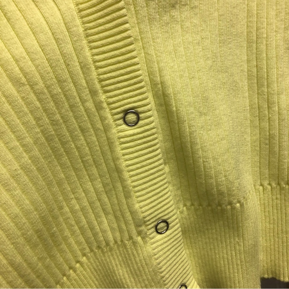 DKNY neon green sweater - Picture 3 of 5